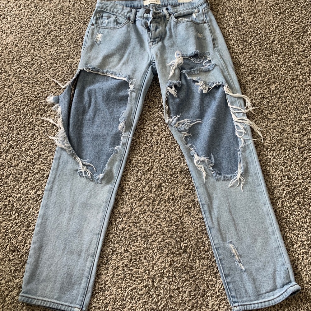 Super ripped boyfriend jeans